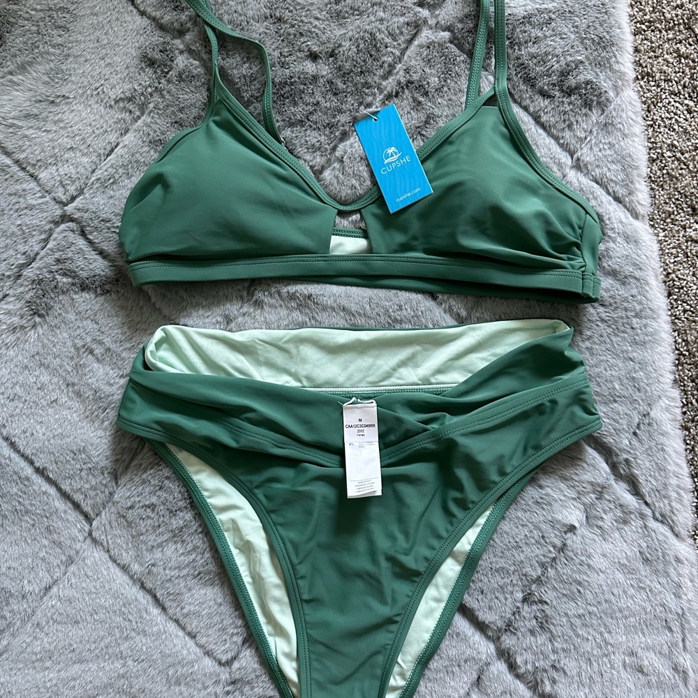 CUPSHE Bikini Set